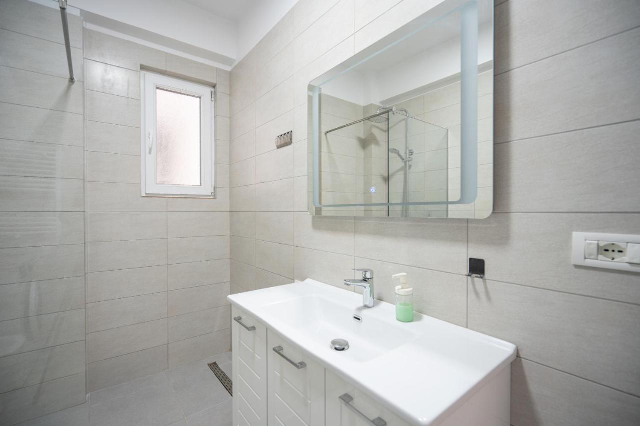 Apartment In The Village With A Sea View Vlorë Eksteriør bilde